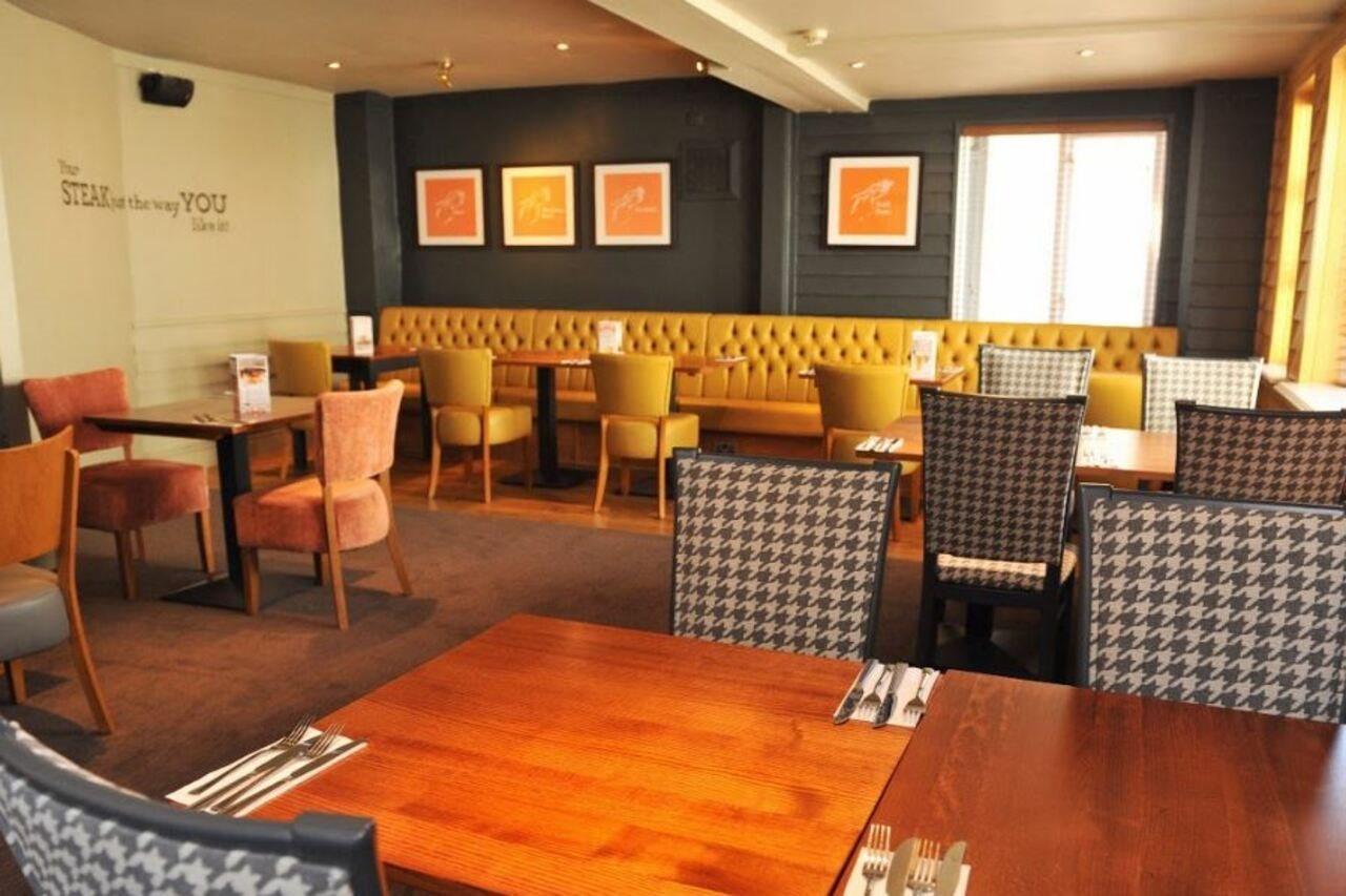 Premier Inn Ipswich South Exteriör bild