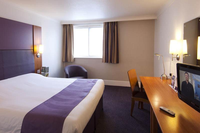 Premier Inn Ipswich South Exteriör bild